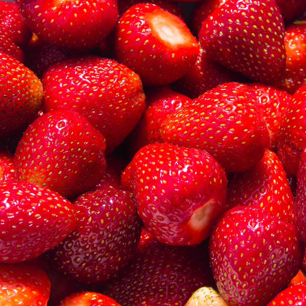 200 // 365 - Strawberries // Erdbeeren